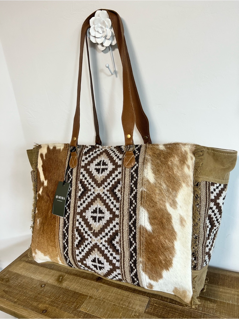 Myra Bag Western Cowhide Weekender Leather Duffle Travel Carry On Boho Cowgirl - Picture 4 of 11